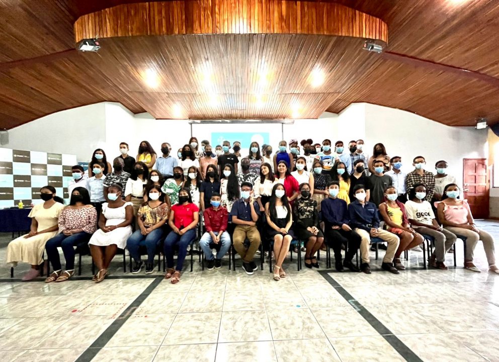 becarios del programa College Horizons